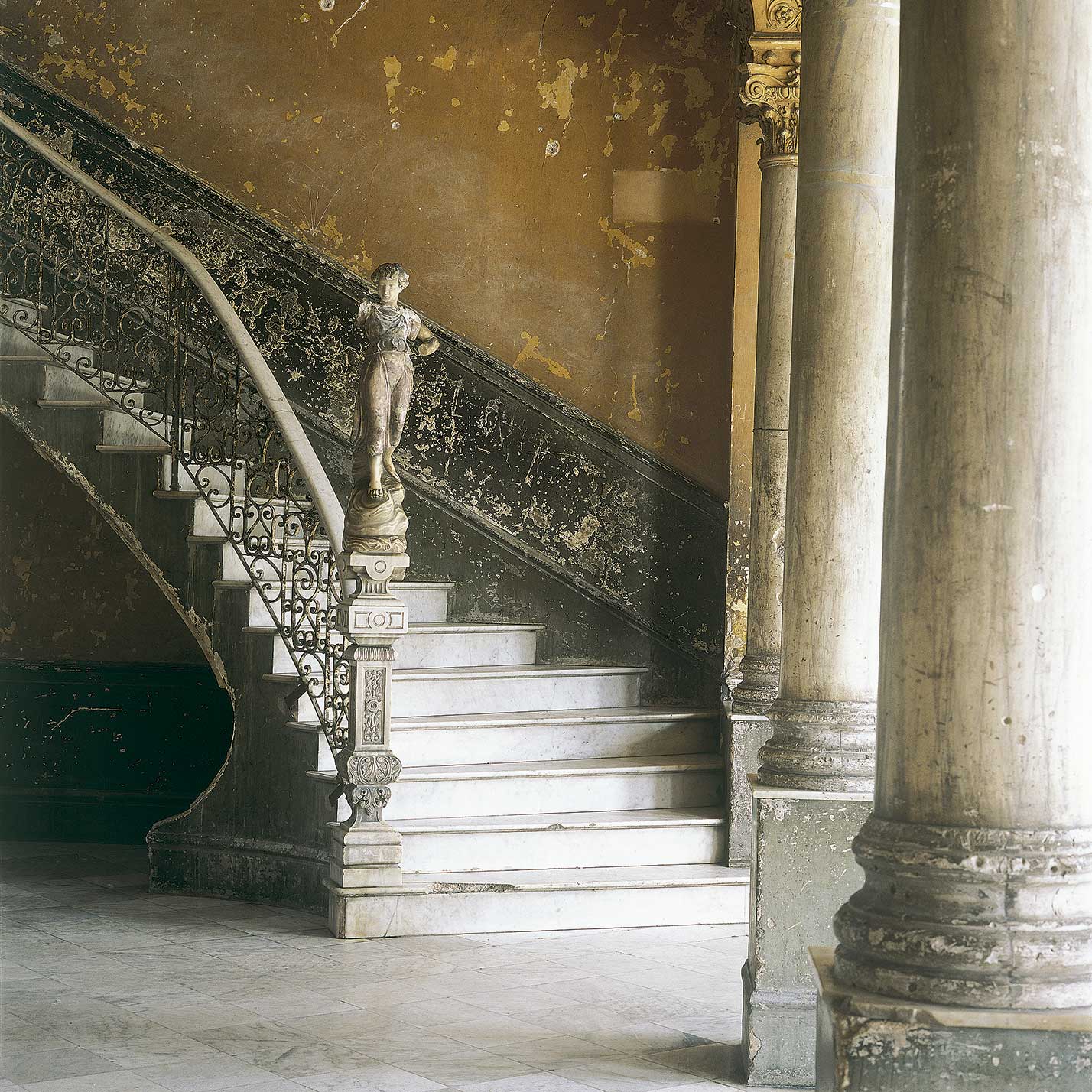 El Tiempo. Serie Escaleras