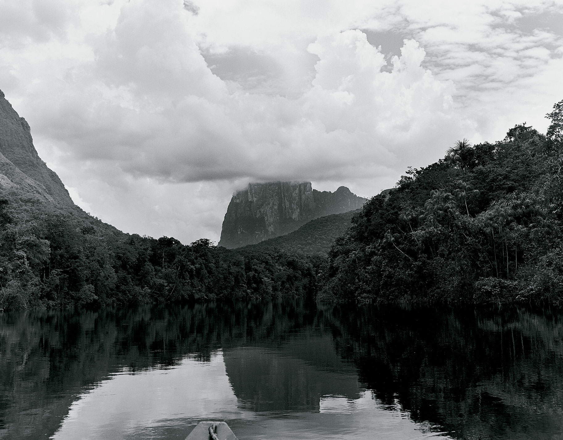 Remontando el río Autana