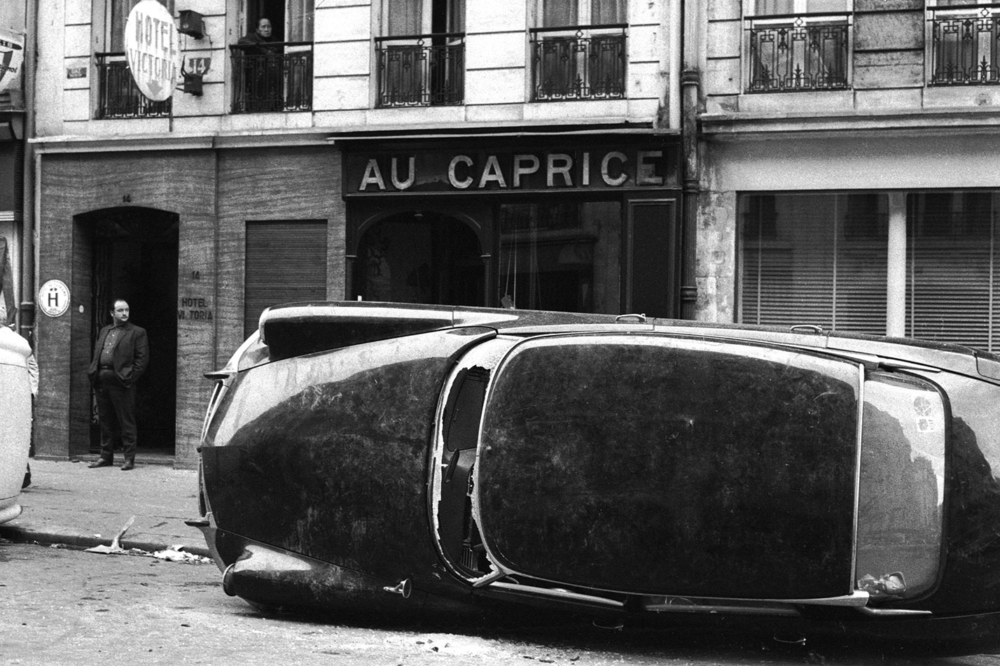 “Al capricho”, nunca mejor anunciado. En la rue Gay-Lussac.